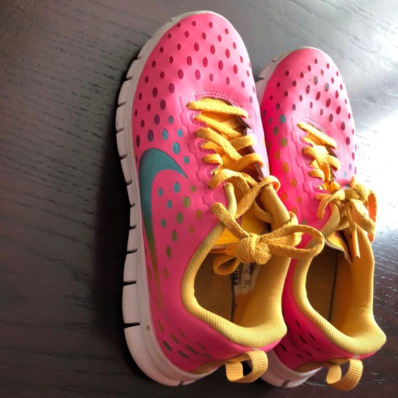 Nike sport shoes - Picture 4 of 4